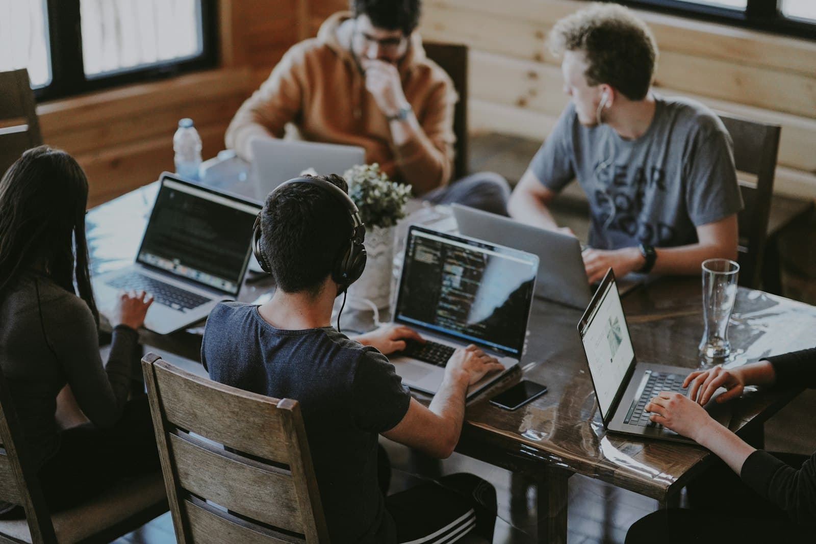 Partner integrado en tu equipo, no un proveedor a distancia